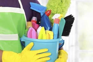 Peralatan Lengkap Kami menyediakan berbagai jenis Cleaning Service dengan ketersediaan alat dan bahan pembersih yang lengkap